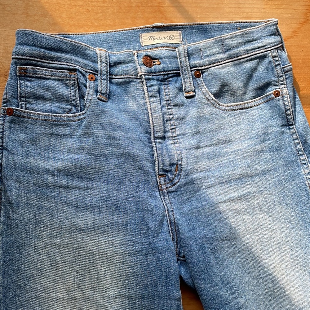 Madewell Stovepipe, Size 26 high rise, relaxed fit jean - Picture 2 of 7